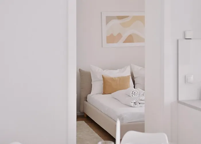 Luxury Modern With Garden Bécs