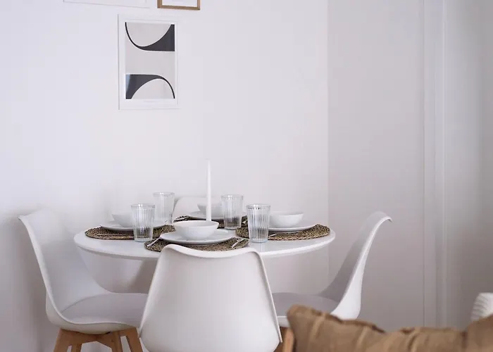 Luxury Modern With Garden Apartman
